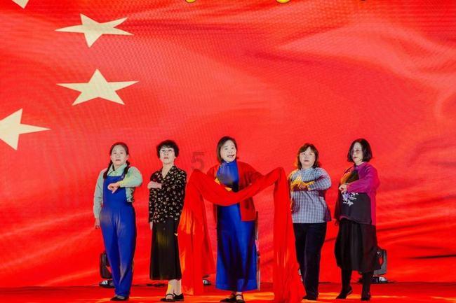 泡脚有益身体健康，在泡脚的时候，都可以加入哪些药材？游戏画面